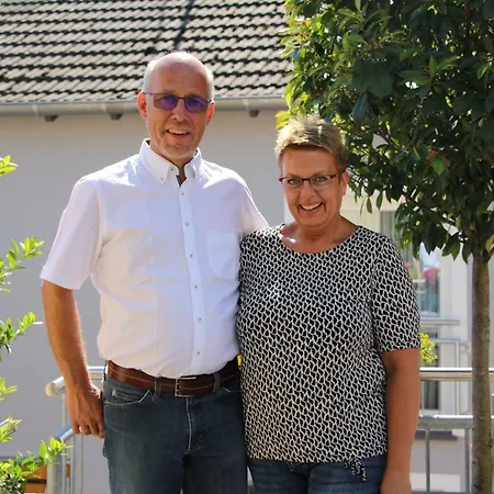 Vulkaneifel * Nickenich