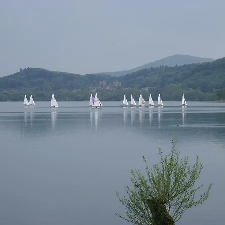 Vulkaneifel * Nickenich